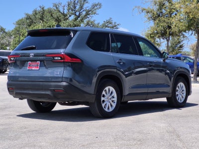 2025 Toyota Highlander XLE