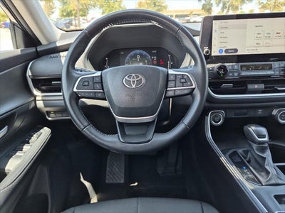 2025 Toyota Highlander XLE