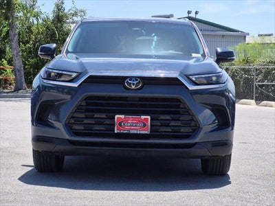 2025 Toyota Highlander XLE