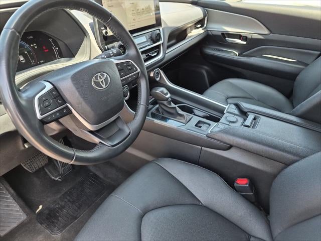 2025 Toyota Highlander XLE