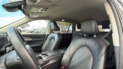 2025 Toyota Grand Highlander XLE