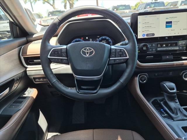2026 Toyota Highlander Platinum