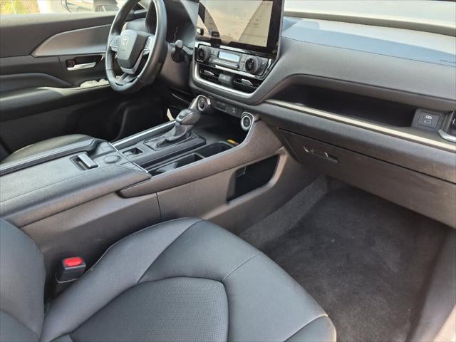 2025 Toyota Highlander XLE
