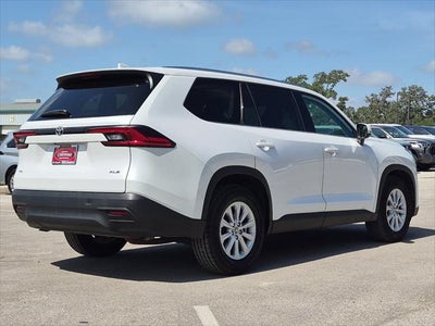 2025 Toyota Highlander XLE