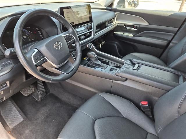 2025 Toyota Highlander XLE