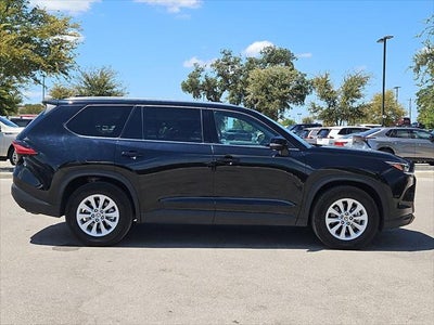 2025 Toyota Highlander XLE