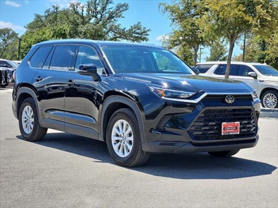 2025 Toyota Highlander XLE