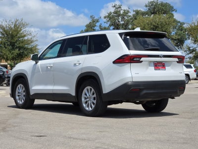 2025 Toyota Highlander XLE