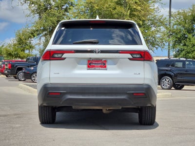 2025 Toyota Highlander XLE