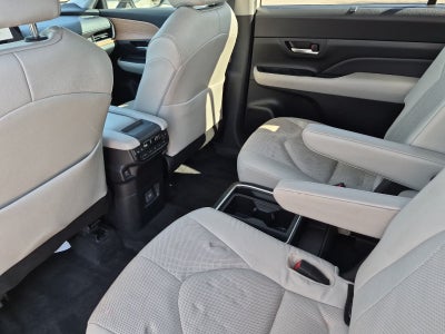 2024 Toyota Highlander Platinum