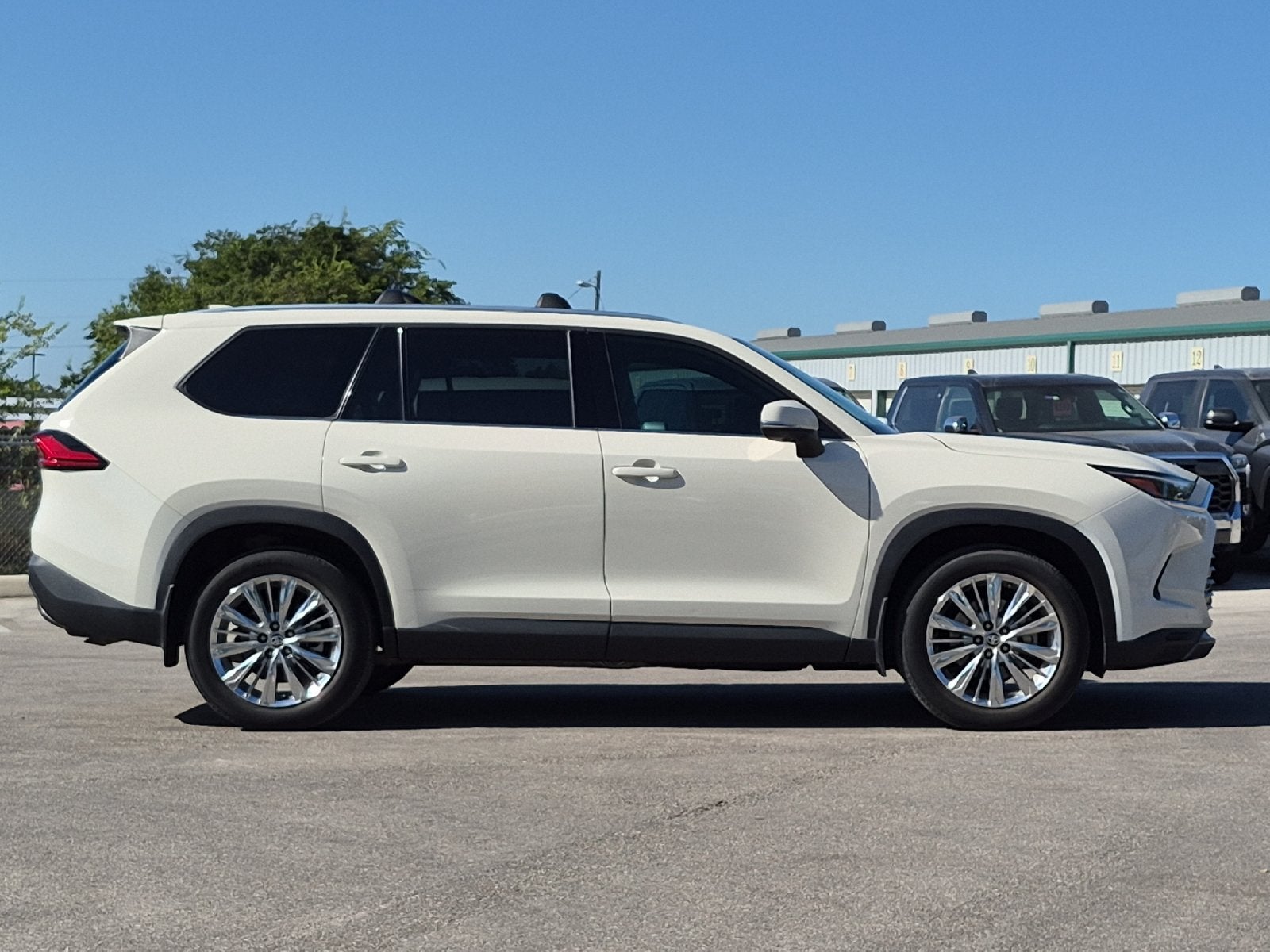 2024 Toyota Highlander Platinum