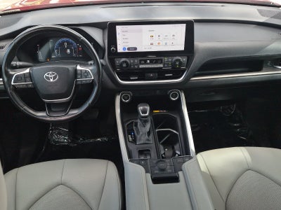 2024 Toyota Highlander XLE