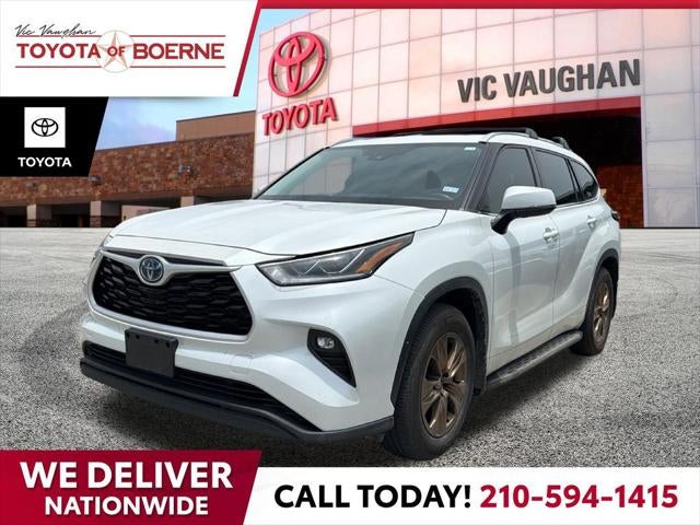 2022 Toyota Highlander Hybrid Bronze Edition