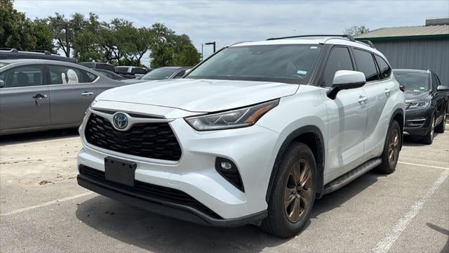 2022 Toyota Highlander Hybrid Bronze Edition