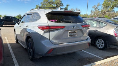2022 Toyota Highlander Hybrid Bronze Edition
