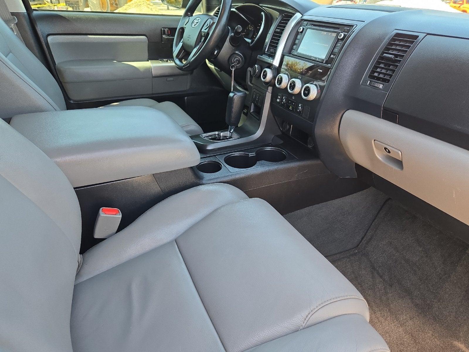 2019 Toyota Sequoia SR5 5.7L