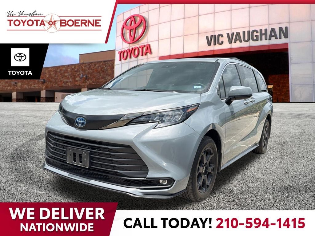 2023 Toyota Sienna Woodland Edition