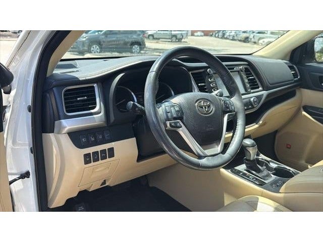 2015 Toyota Highlander Limited Platinum V6