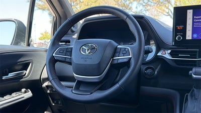 2025 Toyota Sienna XSE 7 Passenger