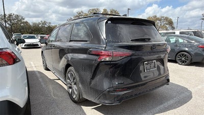 2025 Toyota Sienna XSE 7 Passenger