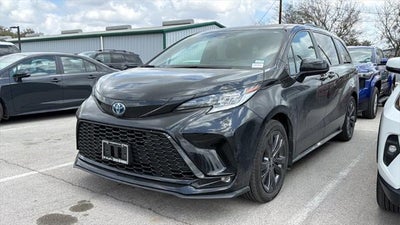 2025 Toyota Sienna XSE 7 Passenger
