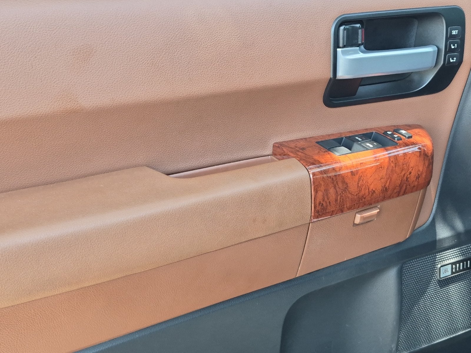 2020 Toyota Sequoia Platinum