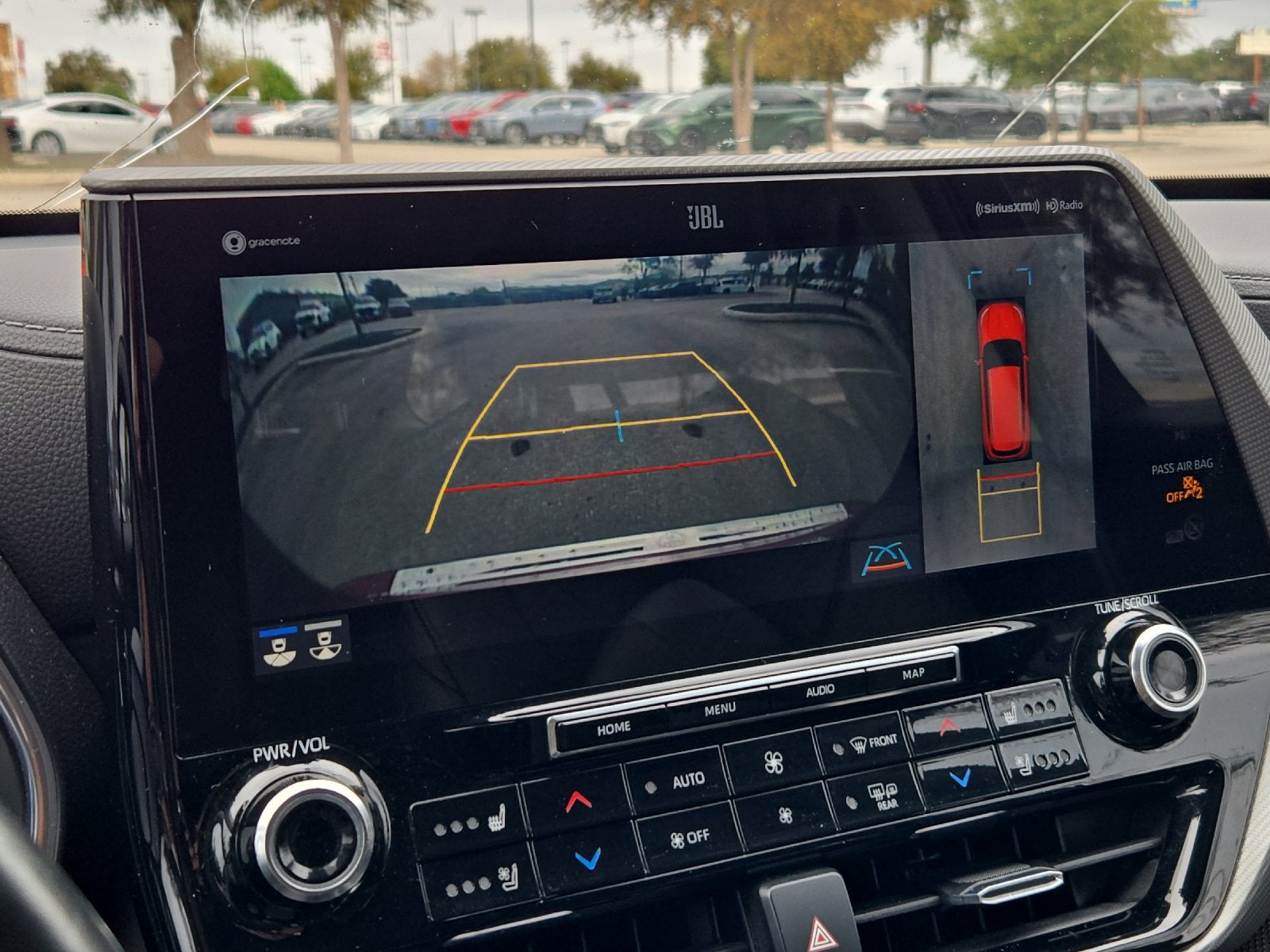 2022 Toyota Highlander Hybrid Platinum