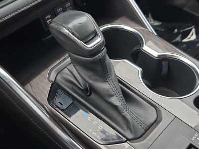 2022 Toyota Highlander Hybrid Platinum
