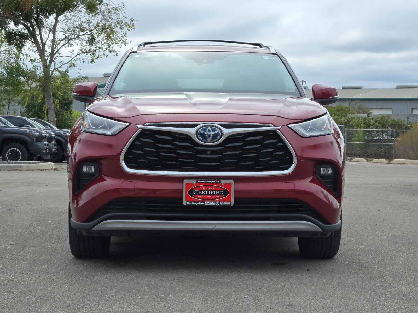 2022 Toyota Highlander Hybrid Platinum