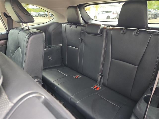 2022 Toyota Highlander Hybrid Platinum