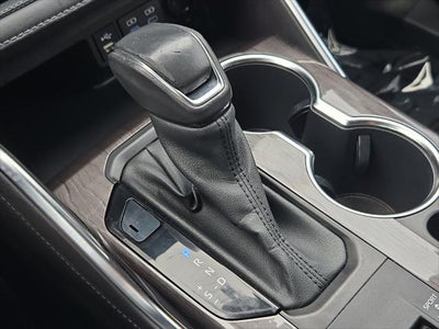 2022 Toyota Highlander Hybrid Platinum
