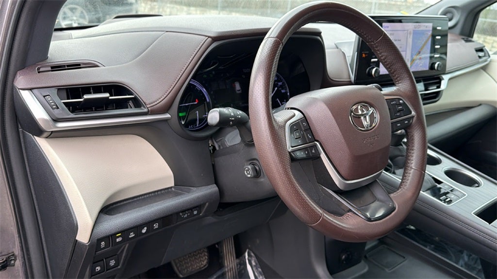 2021 Toyota Sienna Platinum 7 Passenger