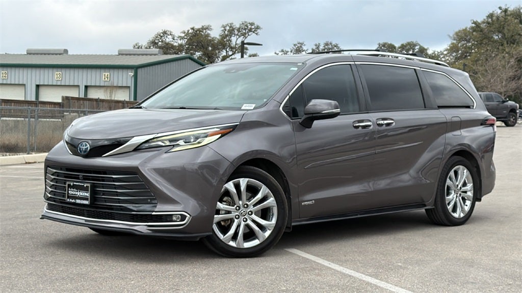 2021 Toyota Sienna Platinum 7 Passenger