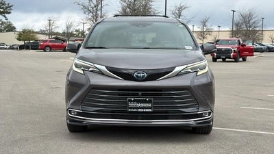 2021 Toyota Sienna Platinum 7 Passenger