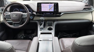 2021 Toyota Sienna Platinum 7 Passenger