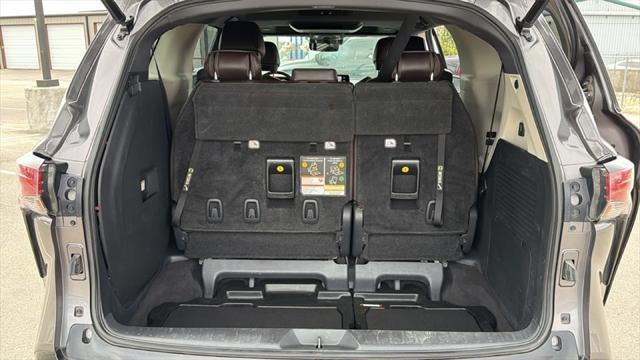 2021 Toyota Sienna Platinum 7 Passenger