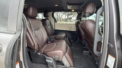 2021 Toyota Sienna Platinum 7 Passenger