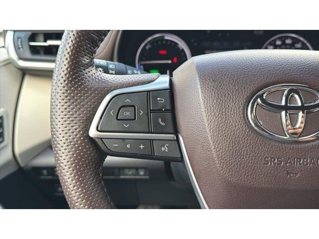 2024 Toyota Sienna Platinum 7 Passenger