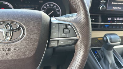 2024 Toyota Sienna Platinum 7 Passenger