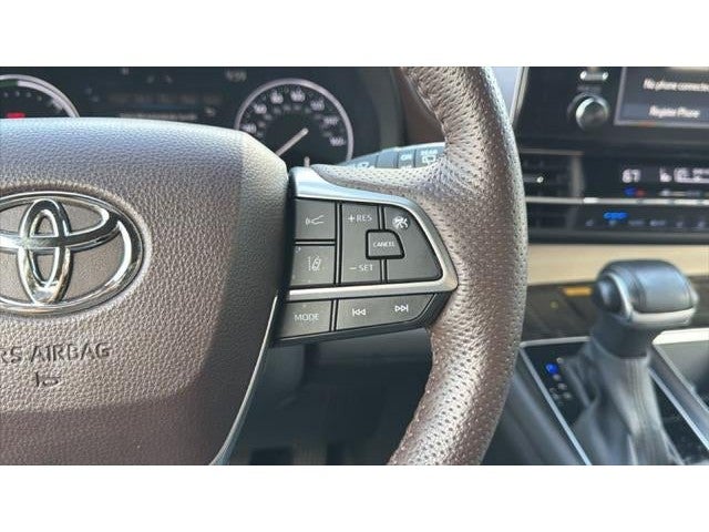2024 Toyota Sienna Platinum 7 Passenger