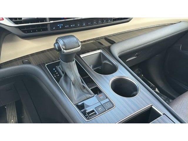 2024 Toyota Sienna Platinum 7 Passenger