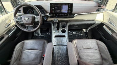 2024 Toyota Sienna Platinum 7 Passenger