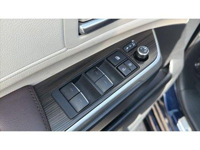 2024 Toyota Sienna Platinum 7 Passenger