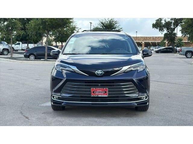 2024 Toyota Sienna Platinum 7 Passenger