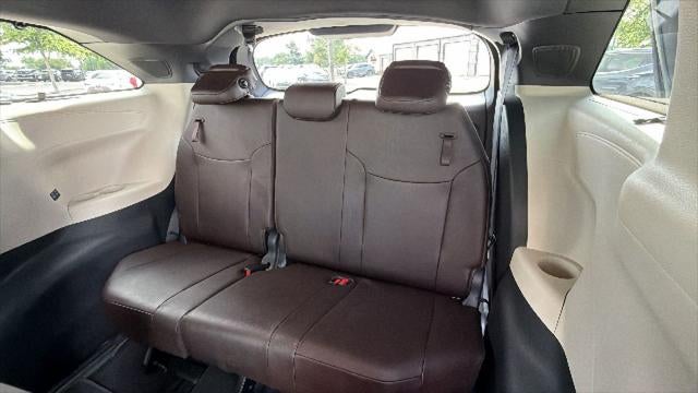 2024 Toyota Sienna Platinum 7 Passenger