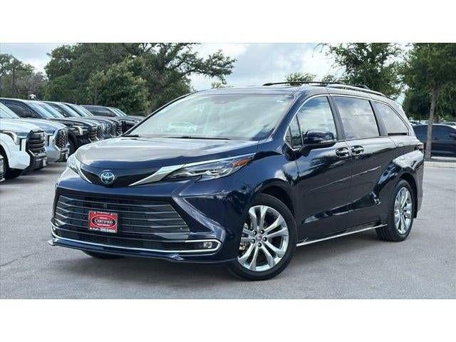 2024 Toyota Sienna Platinum 7 Passenger