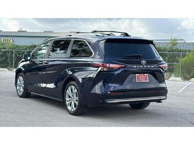 2024 Toyota Sienna Platinum 7 Passenger