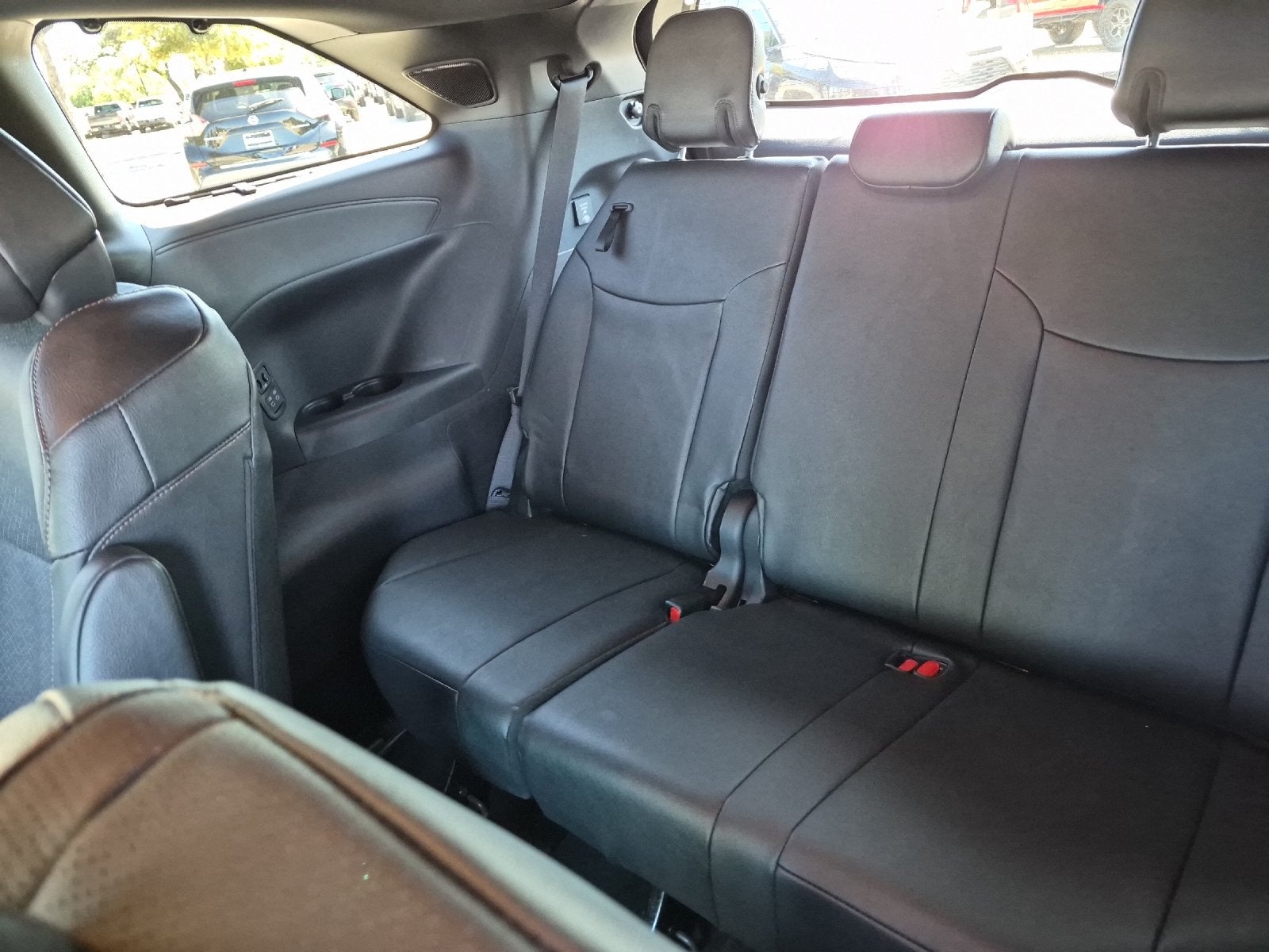 2025 Toyota Sienna Platinum 7 Passenger