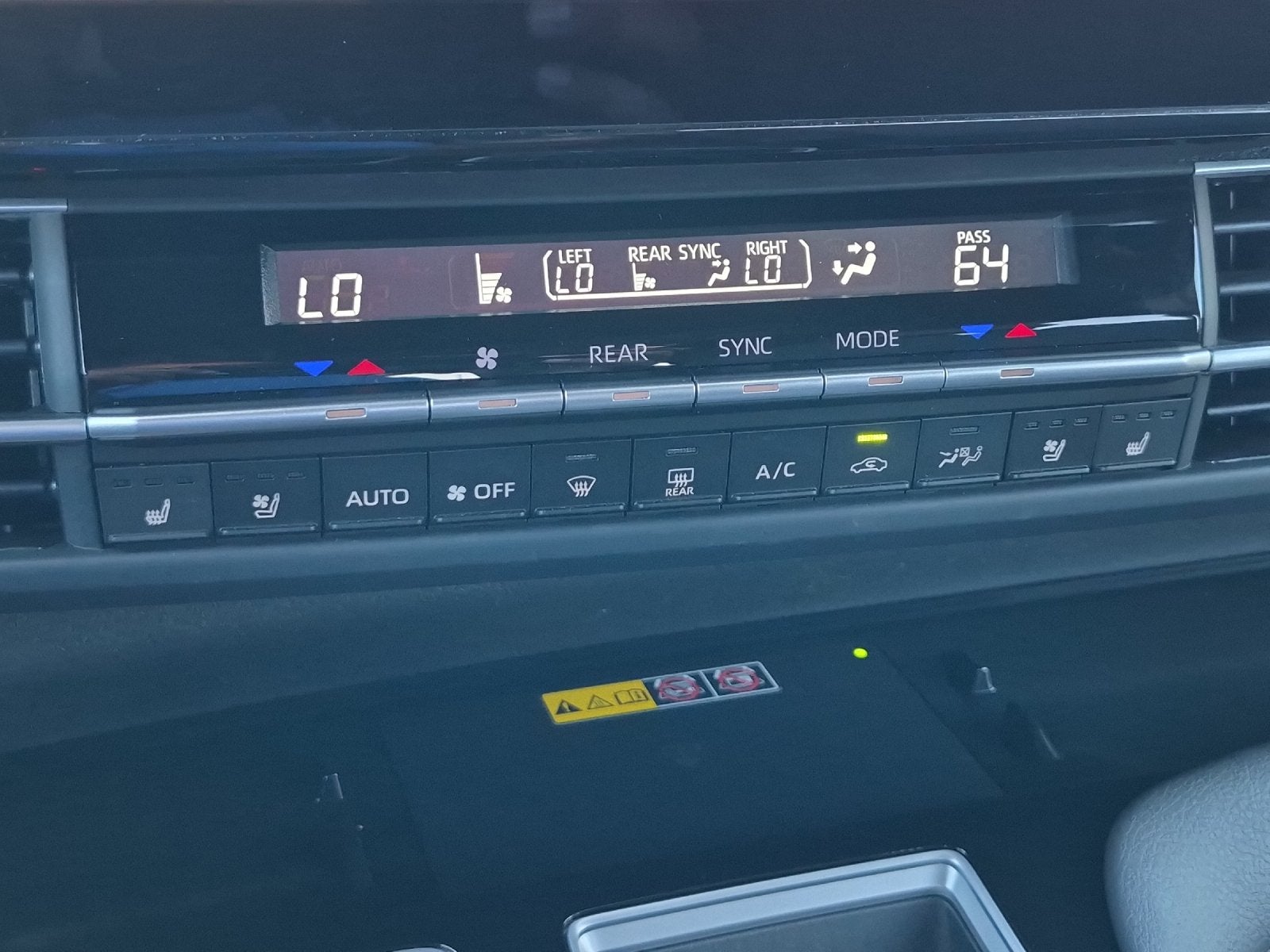 2025 Toyota Sienna Platinum 7 Passenger