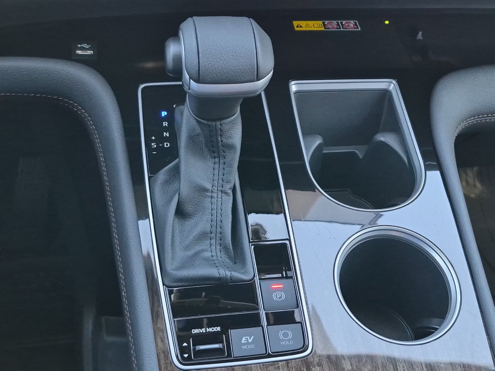 2025 Toyota Sienna Platinum 7 Passenger
